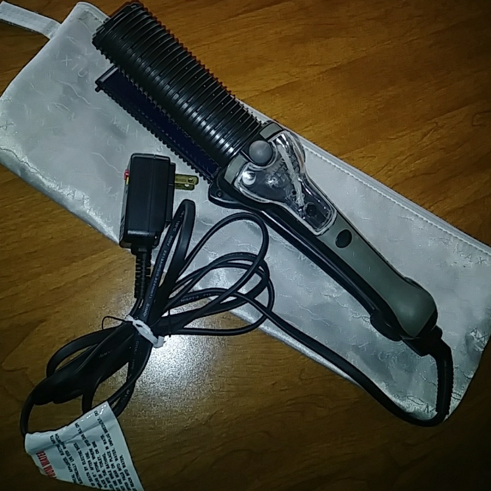 MAXIUS MAXIGLIDE steam hair straightener/flat iron
